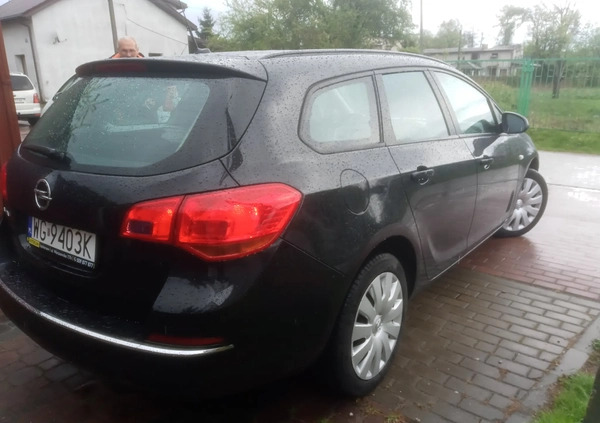 Opel Astra cena 25900 przebieg: 69000, rok produkcji 2013 z Lubliniec małe 37